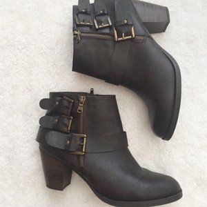 NIB Dark Brown Steve Madden Preslee Ankle boot